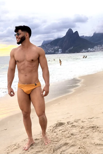 Ulisses (26 years) — São Paulo, Brasil - 1