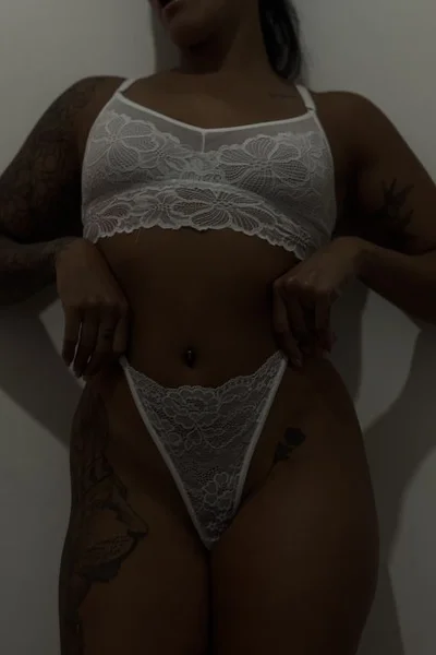 Luli (26 anos) — Lomas de Zamora, Argentina - 30