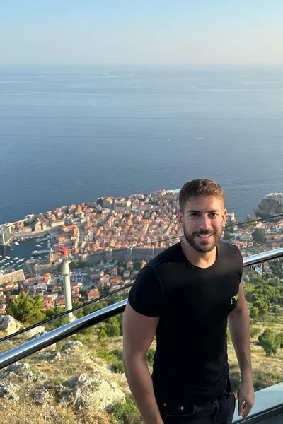 Kevin (28 anos) — Madrid, España - 16