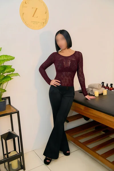Eliana (27 anos) — Villa Luro, Argentina - 6