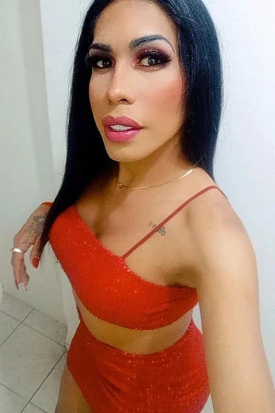 Mishell Zambrano - 64