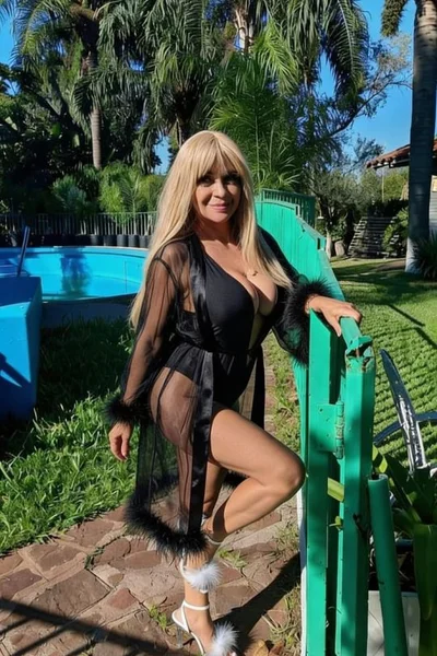 Karina (49 anos) — Microcentro, Argentina - 20