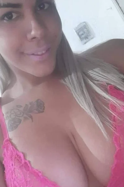 Paola az (27 años) — Avellaneda, Argentina - 34