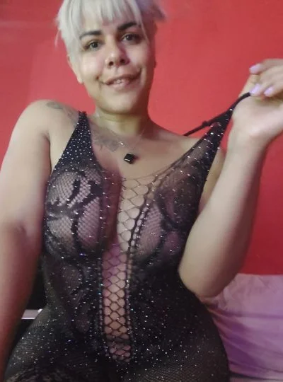 Paola az (27 años) — Avellaneda, Argentina - 5