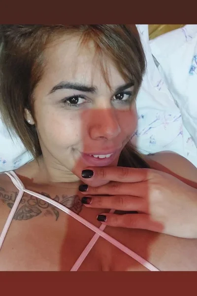 Paola az (27 años) — Avellaneda, Argentina - 20