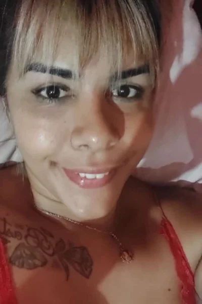 Paola az (27 años) — Avellaneda, Argentina - 3