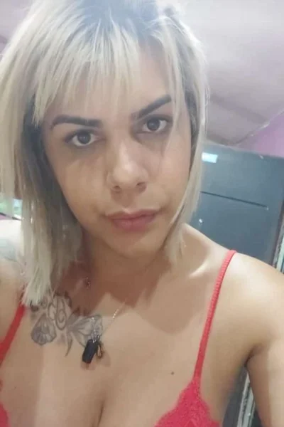 Paola az (27 años) — Avellaneda, Argentina - 4