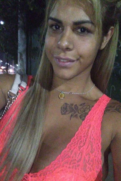 Paola az (27 años) — Avellaneda, Argentina - 18