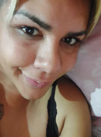 Paola az (27 años) — Avellaneda, Argentina - 25