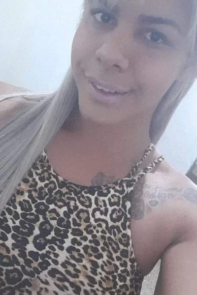 Paola az (27 años) — Avellaneda, Argentina - 52