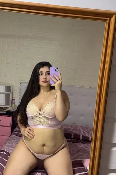 Mia (21 años) — La Plata, Argentina - 53