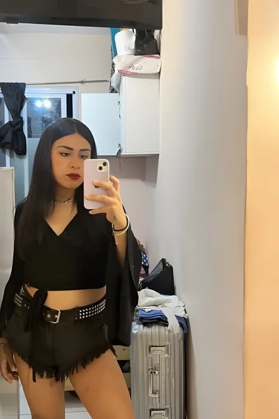 Candelita (22 años) — CABA / Villa Crespo