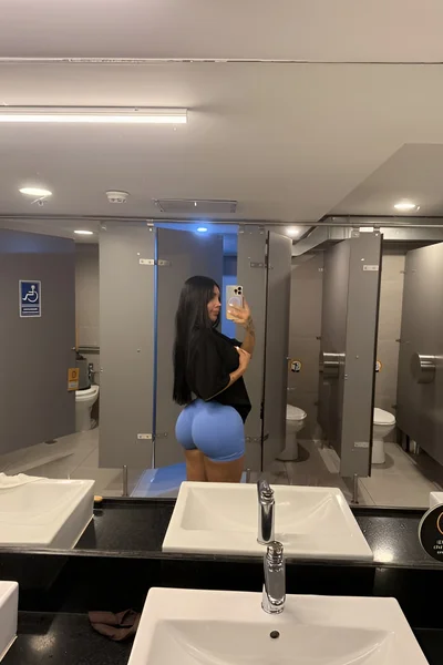 Camila Gallardo (24 años) — Palermo, Argentina - 13