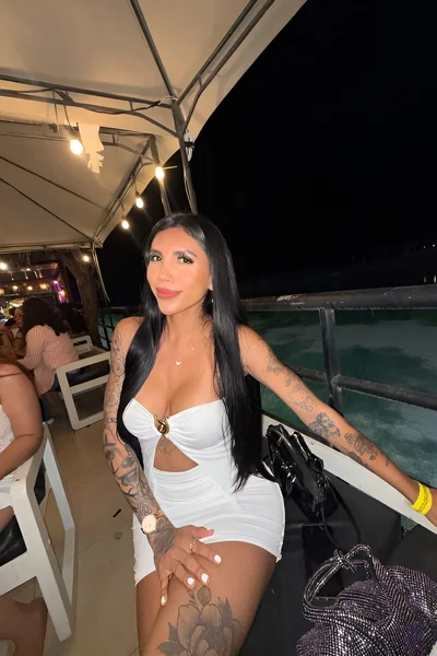 Camila Gallardo (24 años) — Palermo, Argentina - 27