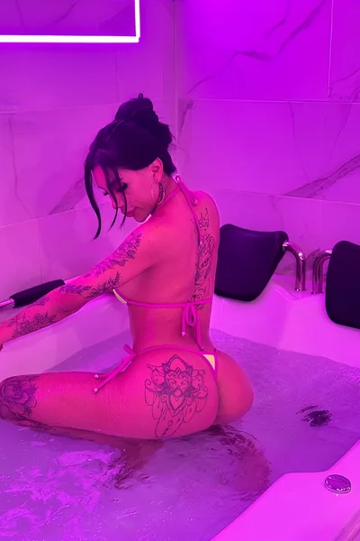 Camila Gallardo (24 años) — Palermo, Argentina - 21
