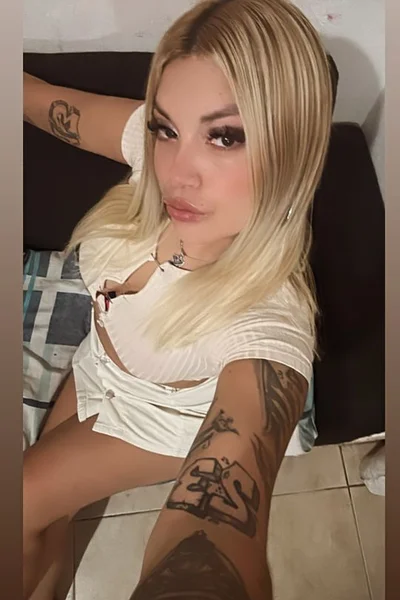 Karol (29 years) — Ituzaingó, Argentina - 57