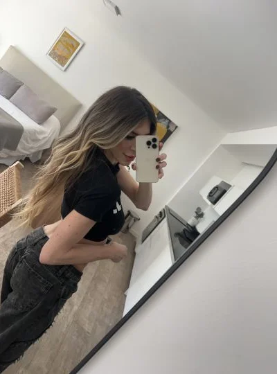 Antonella Paez (26 anos) — Villa Crespo, Argentina - 41