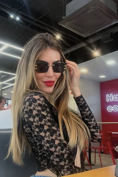 Antonella Paez (26 anos) — Villa Crespo, Argentina - 51