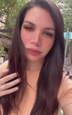 Melanie Damore (27 anos) — Capital, Argentina - 44
