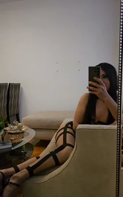 Mica (22 años) — Obelisco, Argentina - 44