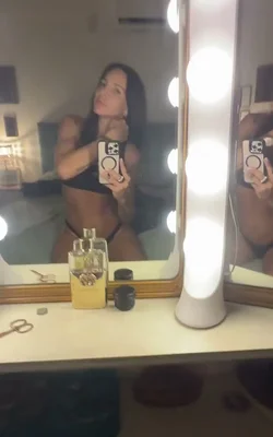 Alma (39 years) — Las Cañitas, Argentina - 240