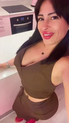 Jenni (44 años) — Recoleta, Argentina - 26