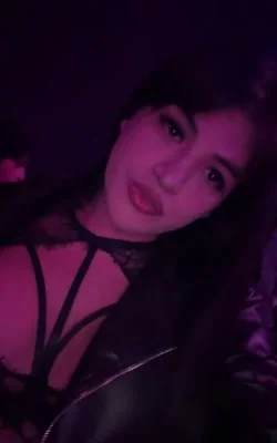 Juana (26 años) — Las Cañitas, Argentina - 13