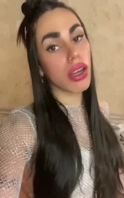 Fiorella St (27 anos) — Recoleta, Argentina - 85