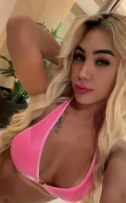 Zoe Py (22 años) — Palermo, Argentina - 29