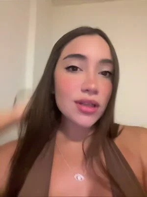 Anabel (24 años) — Puerto Madero, Argentina - 13