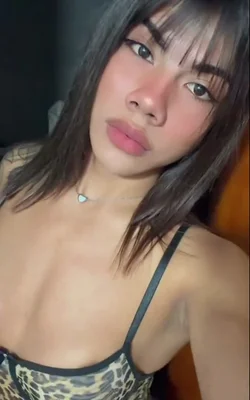 Luna D (22 años) — Almagro, Argentina - 44