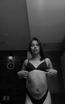 Kathlyn (19 años) — Palermo, Argentina - 64