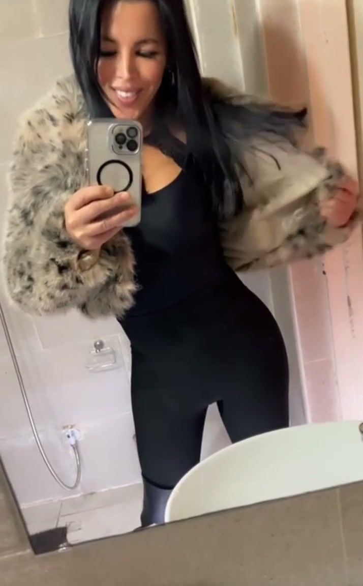 Agustina Gonzaga - 81