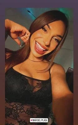 Victoria Rousse (26 anos) — Recoleta, Argentina - 47