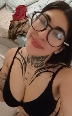 Nicole (25 años) — Avellaneda, Argentina - 73