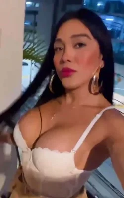 Amelia Velvet (24 anos) — Capital, Argentina - 152