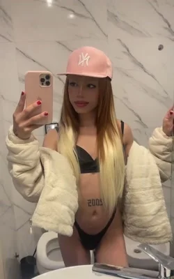 Brisa Sur (20 años) — Avellaneda, Argentina - 251