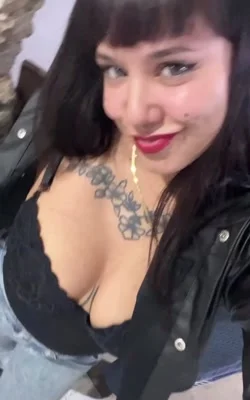 Sheyla (26 años) — Quilmes, Argentina - 23