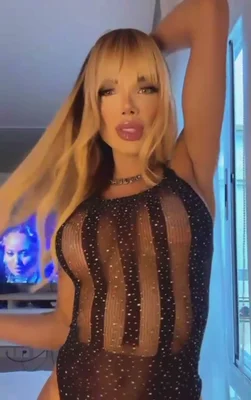 Florencia Kardashian (30 años) — Palermo, Argentina - 267