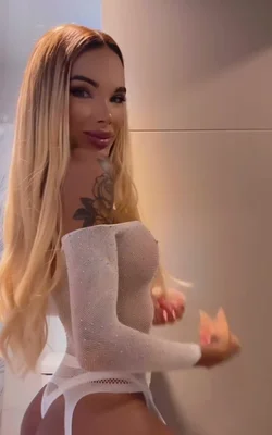 Florencia Kardashian (30 años) — Palermo, Argentina - 228