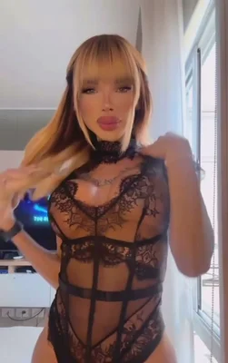 Florencia Kardashian (30 años) — Palermo, Argentina - 257