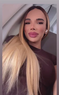 Florencia Kardashian (30 años) — Palermo, Argentina - 218