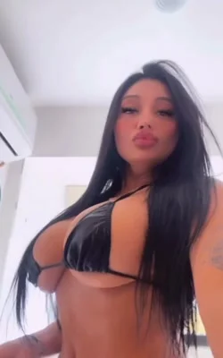 Miah (27 años) — Recoleta, Argentina - 96