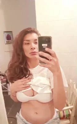 Victoria Sarkany (40 anos) — Capital, Argentina - 208