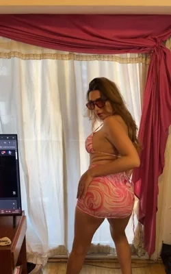 Laly (27 años) — Recoleta, Argentina - 198
