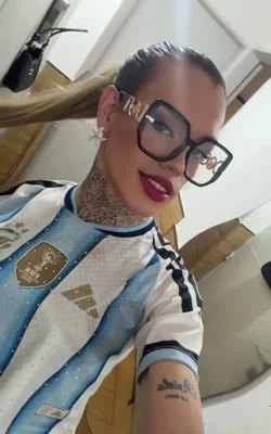 Lucre (22 años) — Floresta, Argentina - 93