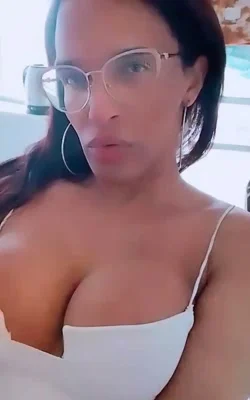 Salome La Dominicana🇩🇴 (29 años) — Azul, Argentina - 31