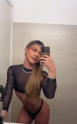 Gabryela Fiore (22 years) — Providencia, Chile - 32