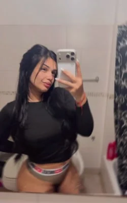 Delfina (26 years) — Ituzaingó, Argentina - 22