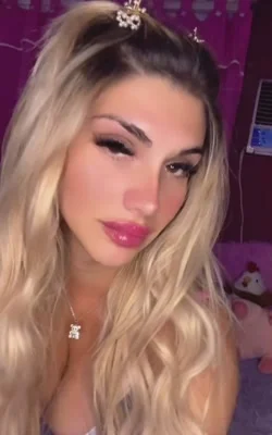 Nicole J (26 años) — Palermo, Argentina - 195